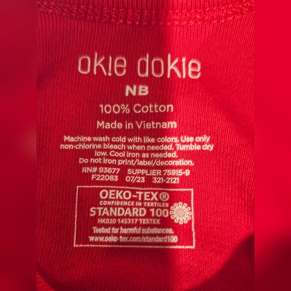 Okie Dokie Baby Unisex "Surrounded By Giants" Bodysuit Newborn - Picture 6 of 6